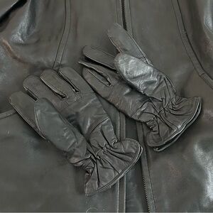 Women’s Black Leather Gloves
